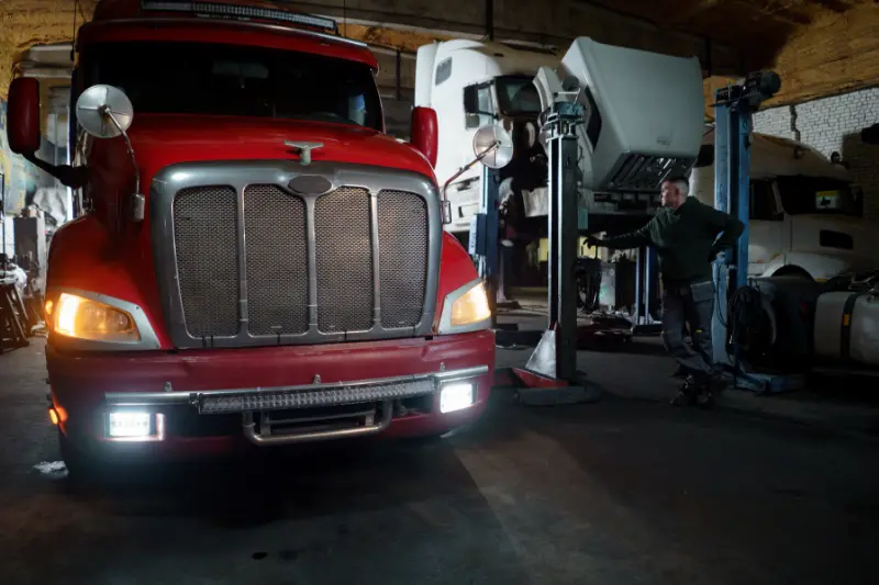 what is an on-site truck mechanic