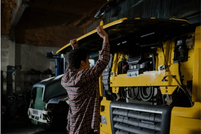 when do you need an emergency truck mechanic